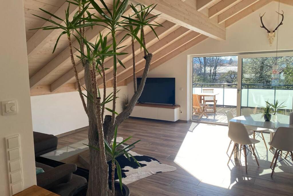 Lichtdurchflutete Wohnung Mit Grosser Dachterrasse Bruckmühl Екстериор снимка