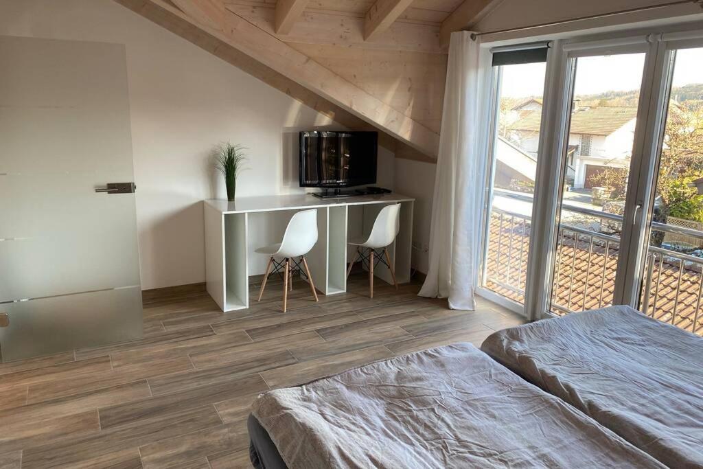 Lichtdurchflutete Wohnung Mit Grosser Dachterrasse Bruckmühl Екстериор снимка